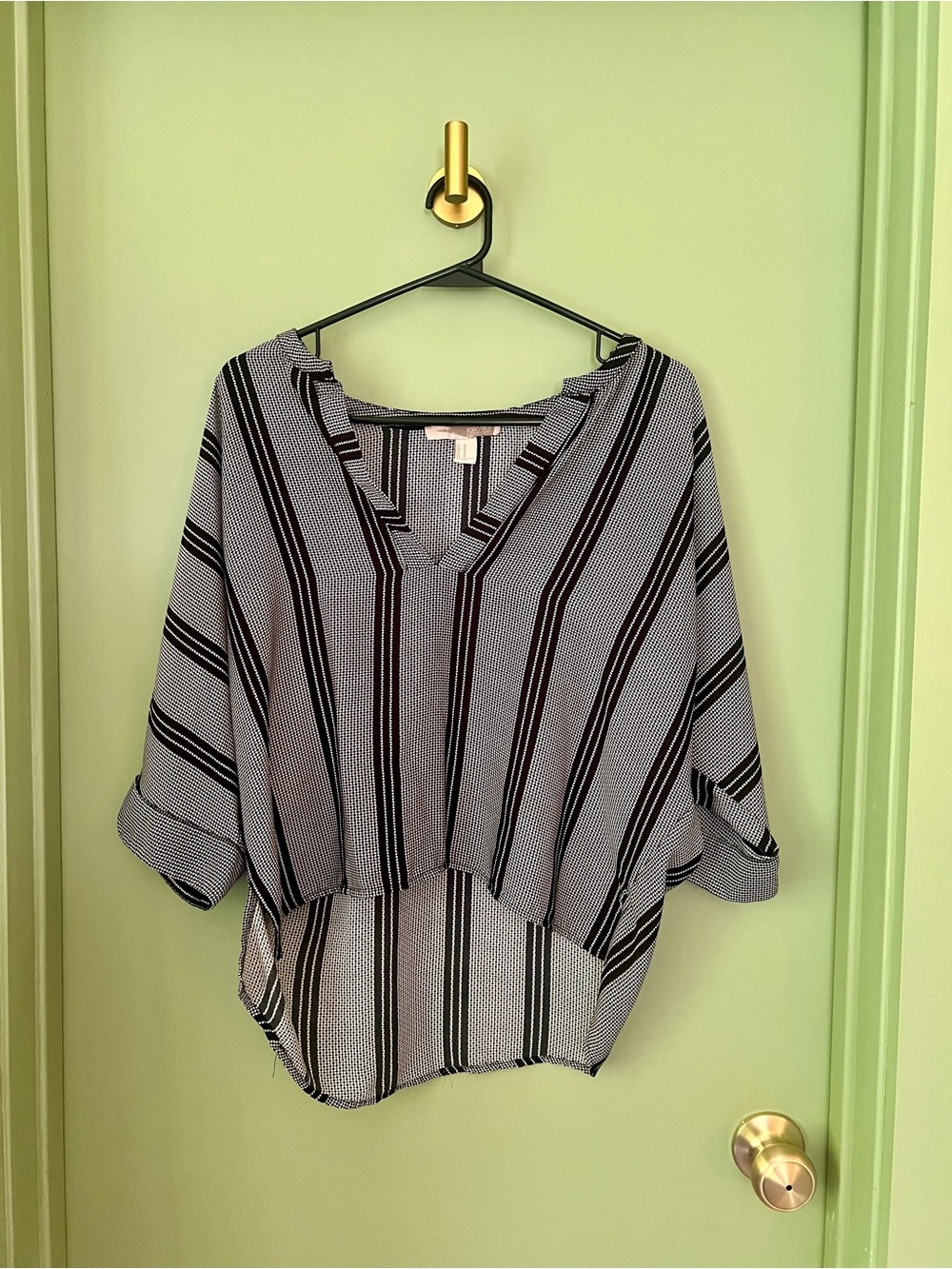 Forever 21 Black & White Striped V-Neck Tunic